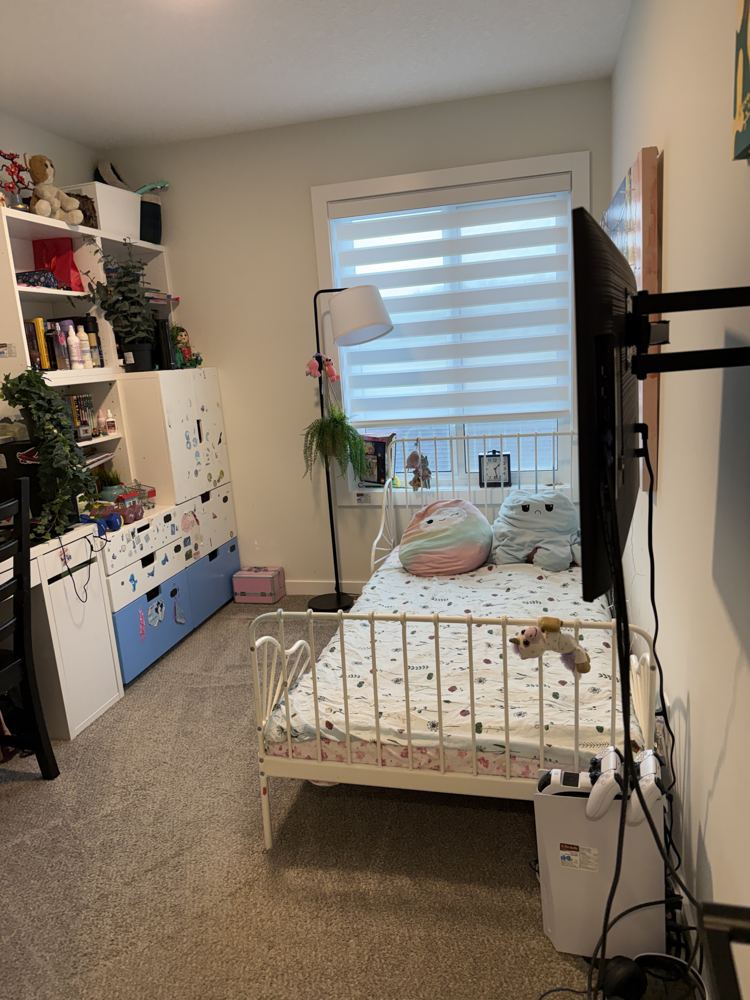 Bedroom after cleaning