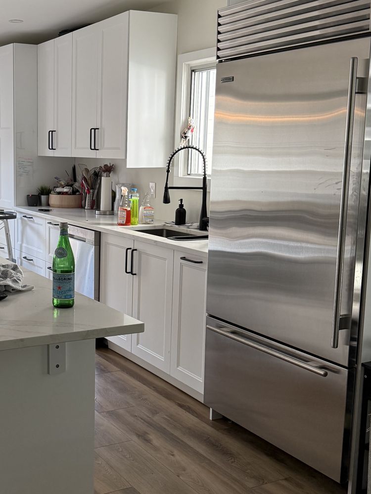 Kitchen before cleaning